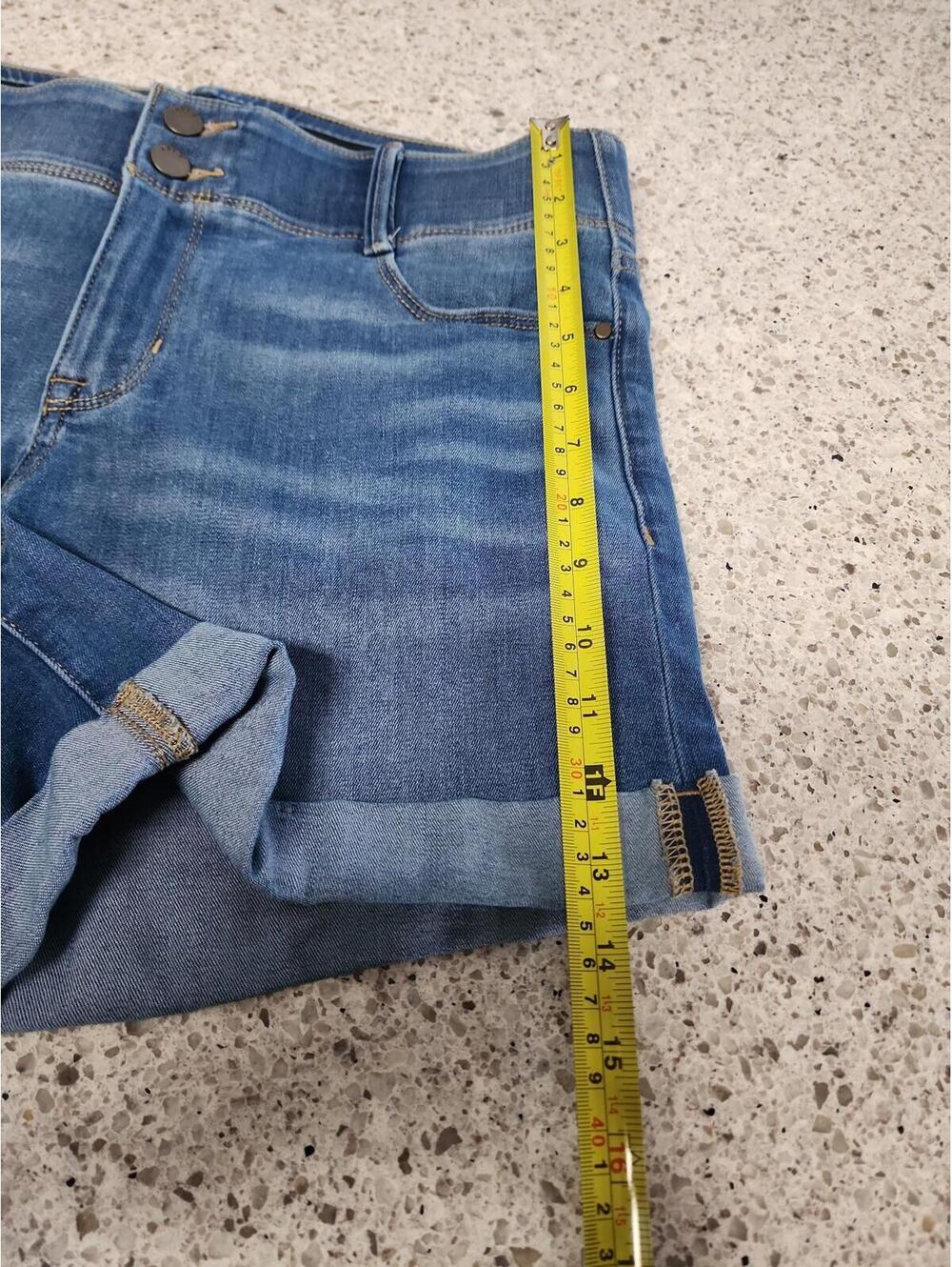 Shorts - Picture 8 of 8